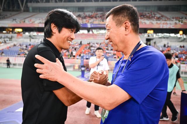 开云登录入口地址-崔康熙轮换8人双杀徒弟 泰山取得连胜瞄准足协杯