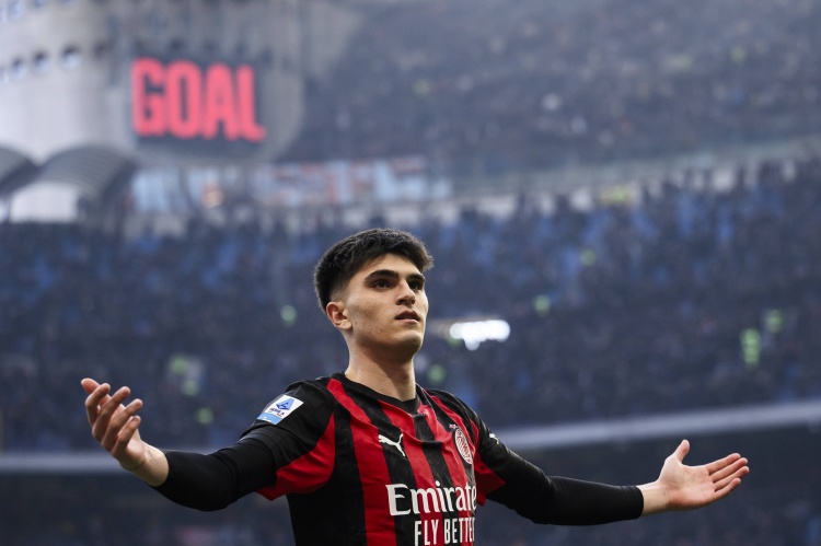 开云登录入口地址-意媒：巴尔泰萨吉预计能出战德比，若赶不上可能埃斯图皮尼安顶替